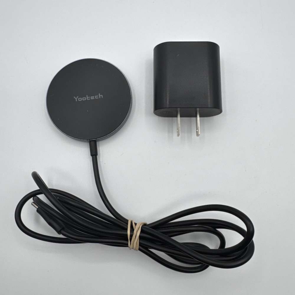 YOOTECH 7.5W Qi Magnetic Wireless Charger Black KA014 Cord & AC Adapter Included